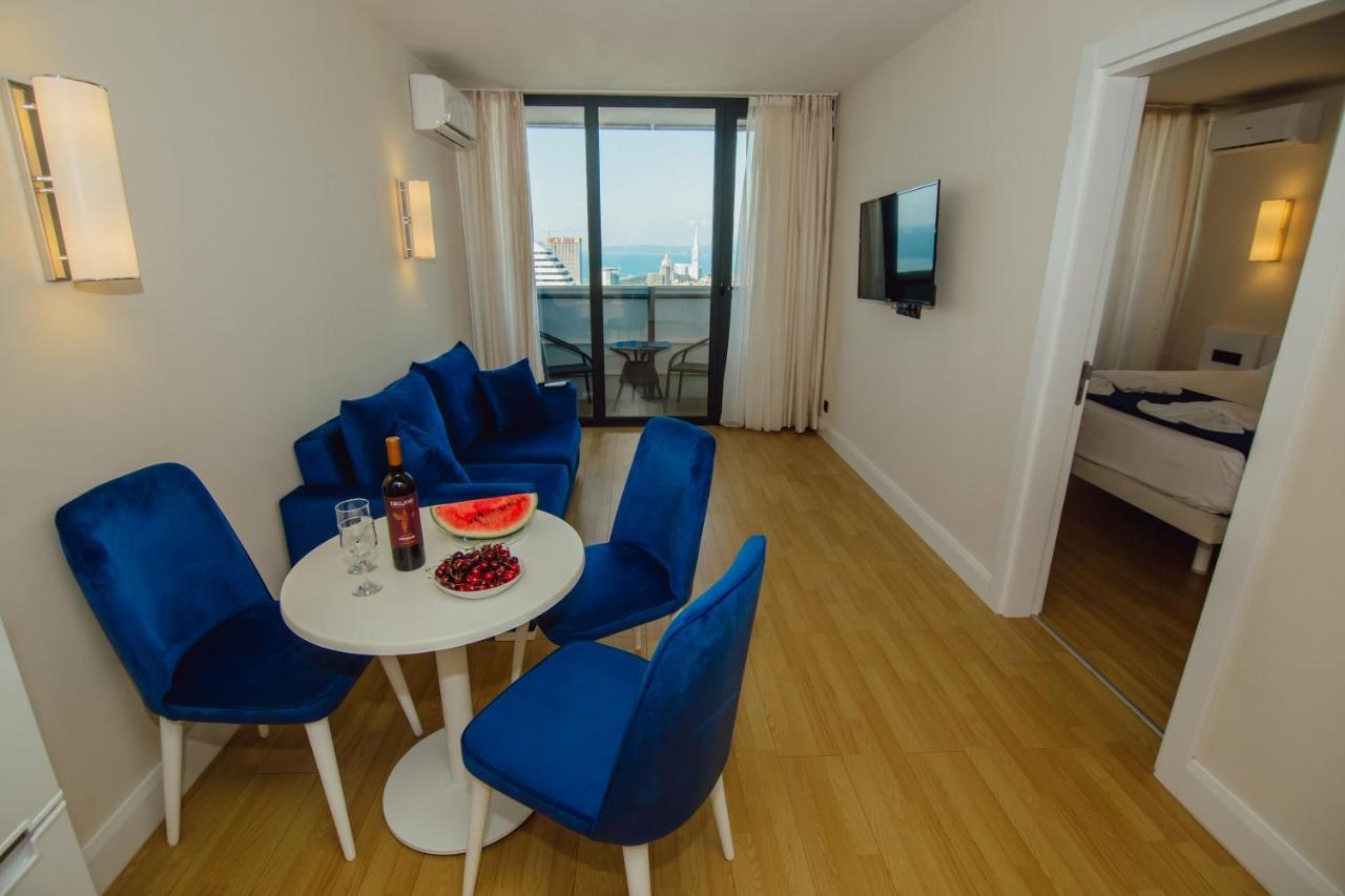 V. Orbi City Apartment Batumi Luaran gambar