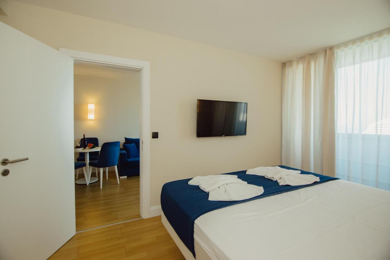 V. Orbi City Apartment Batumi Luaran gambar